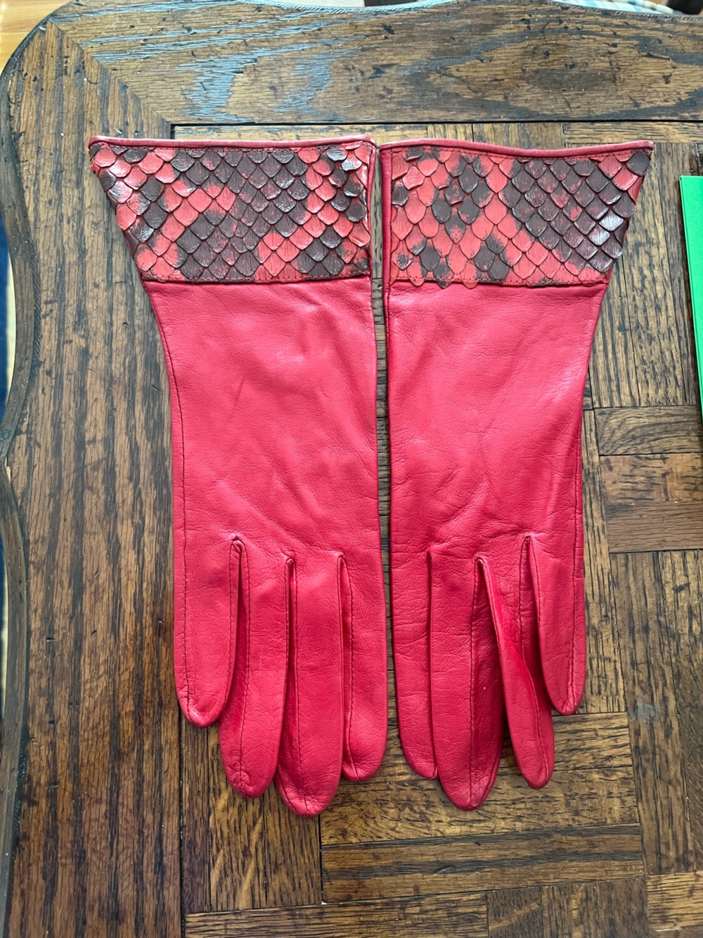 80s Falchi Women's Red Leather Gloves with Snake-Embossed Cuff